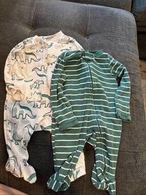 Carters PJ set